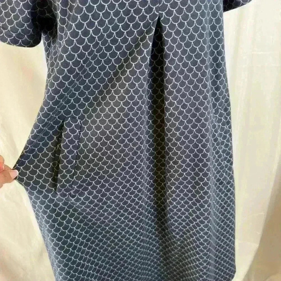 Top it Off Slip on Blue Dress w/front pockets and mermaid design (Size Large) - Picture 7 of 10